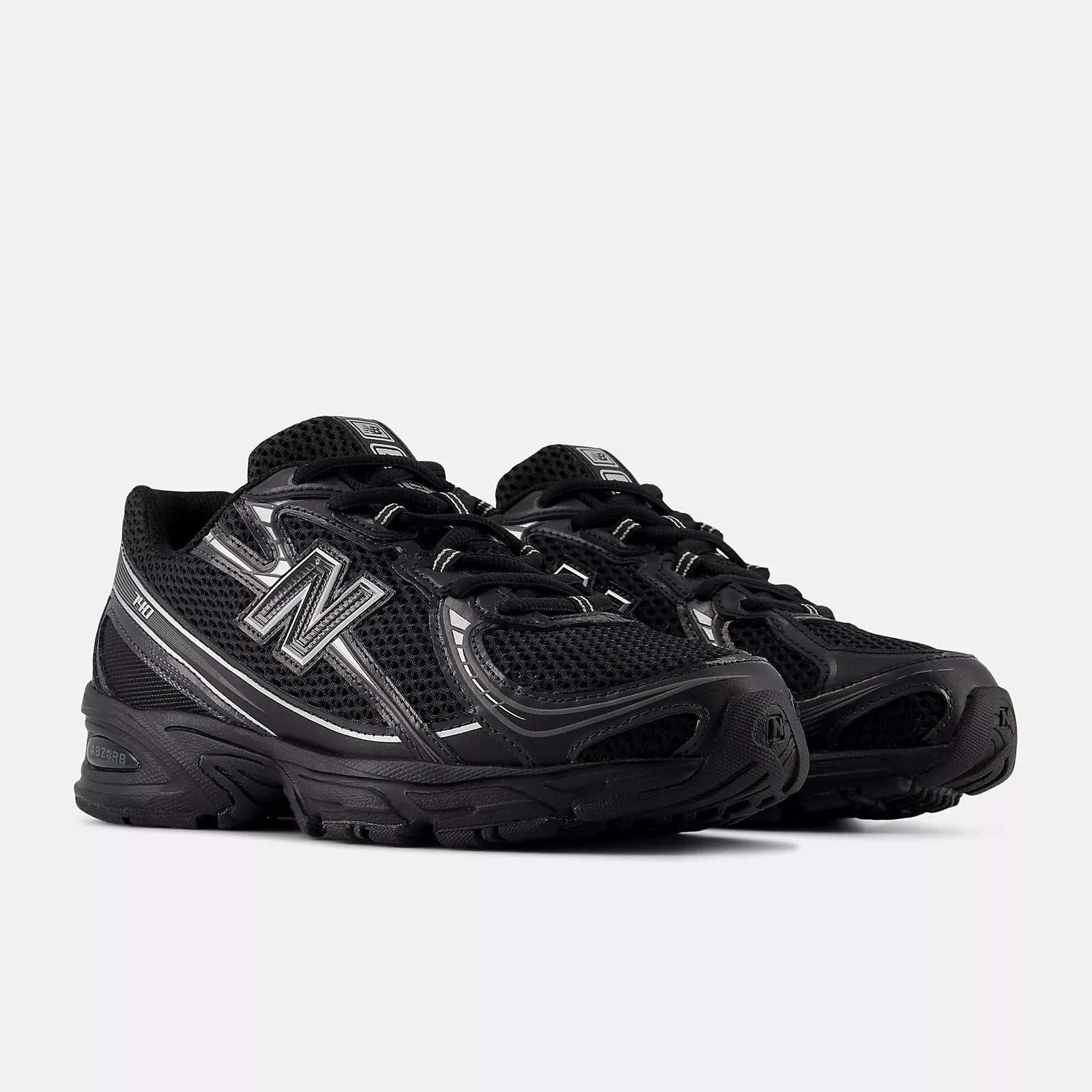 New Balance 740